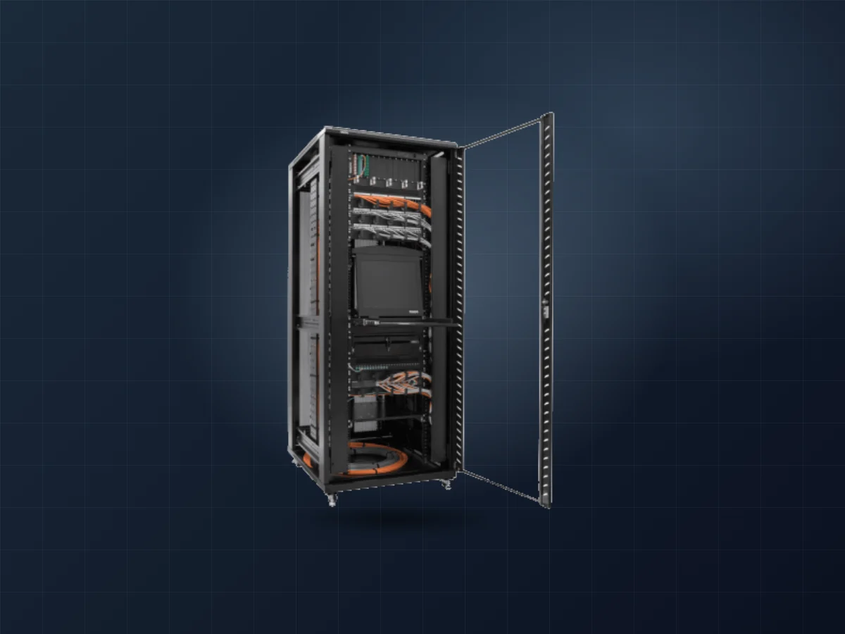 Bastidor de servidores com equipamentos de rede